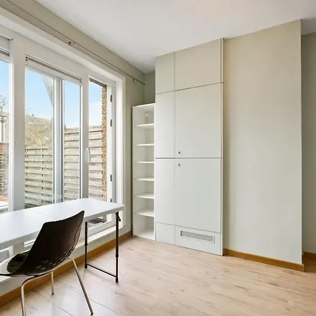 Huswell - Spacious House With 3 Terraces *